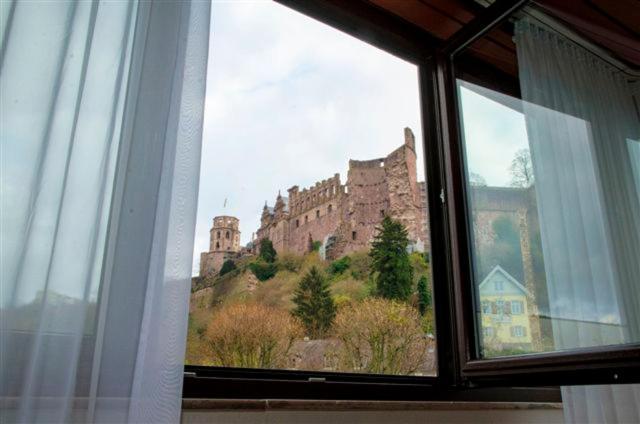 Hotel Am Schloss Heidelberg Ruang foto